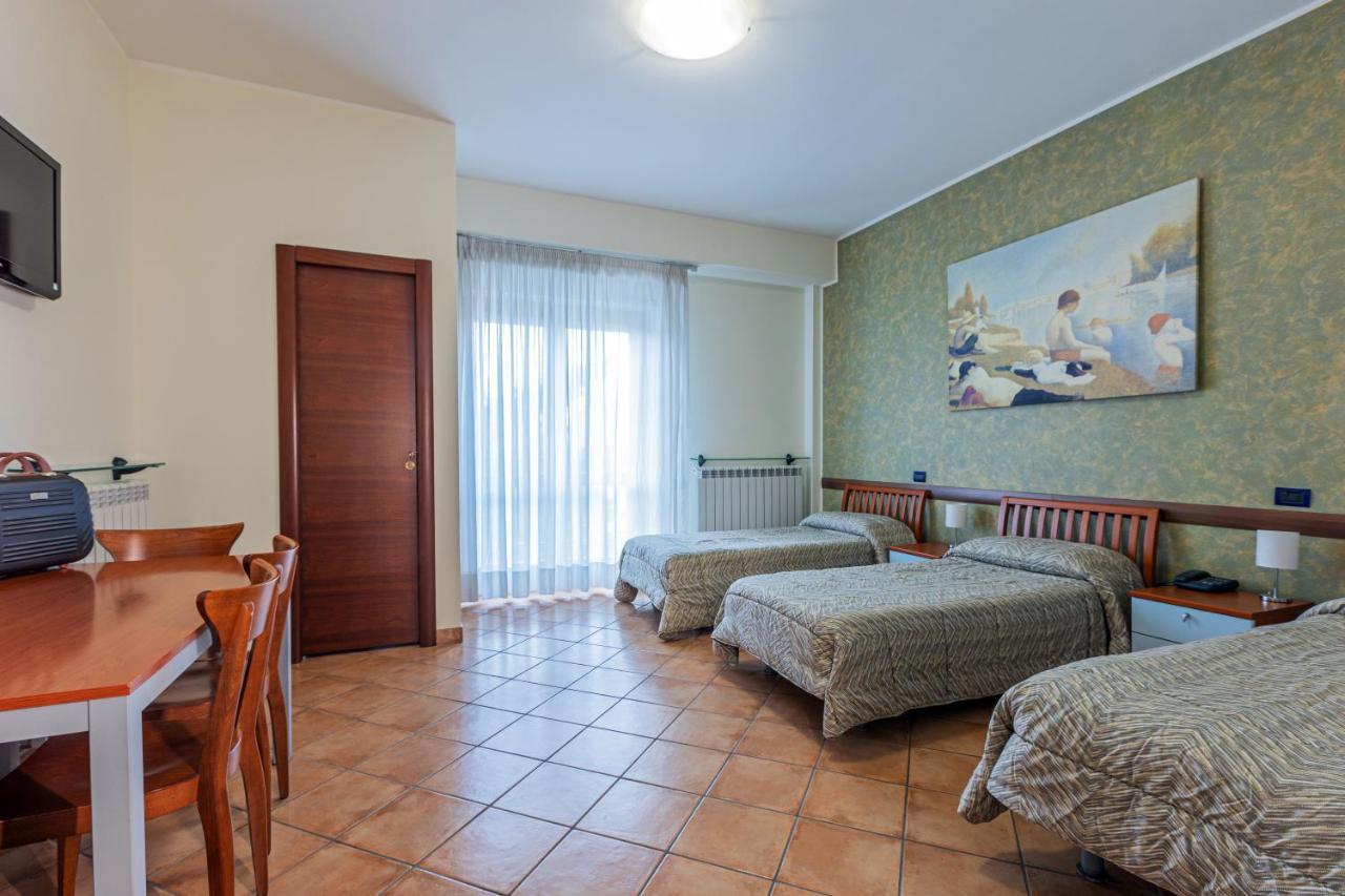 Hotel Azzurro LʼAquila Esterno foto