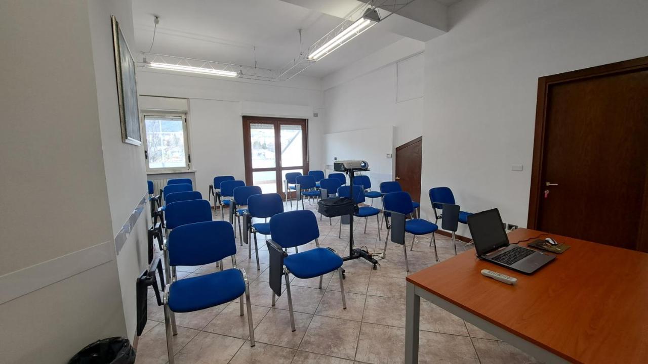 Hotel Azzurro LʼAquila Esterno foto