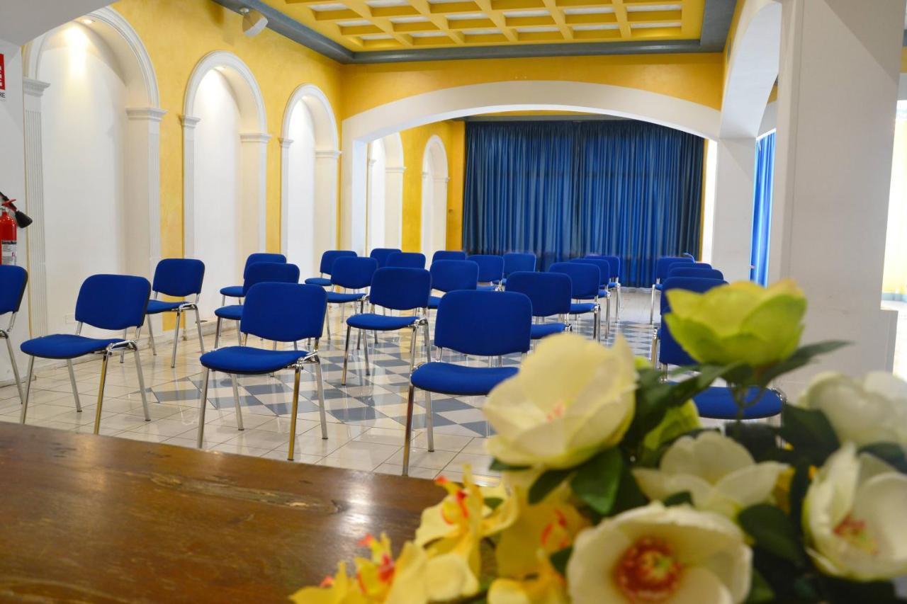 Hotel Azzurro LʼAquila Esterno foto